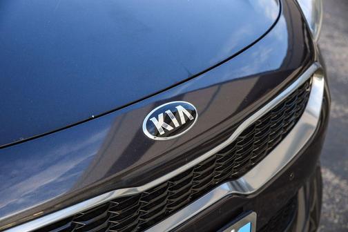 2019 Kia Stinger Base