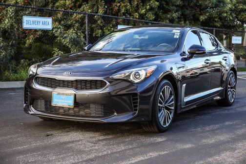 2019 Kia Stinger Base