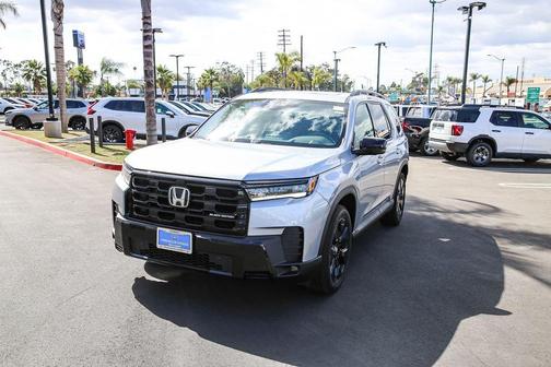Solar Silver Metallic 2026 Honda Pilot Black Edition