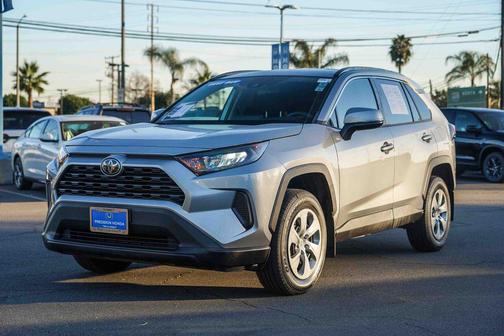 2020 Toyota RAV4 LE
