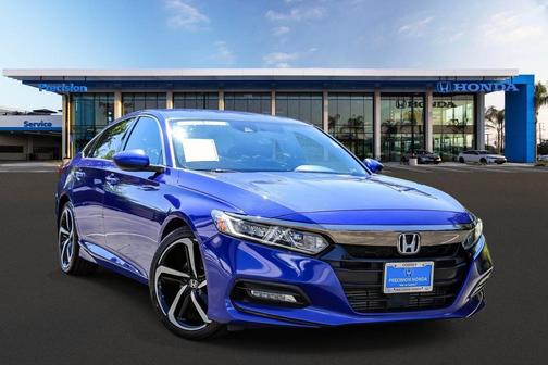 Still Night Pearl 2018 Honda Accord Sport