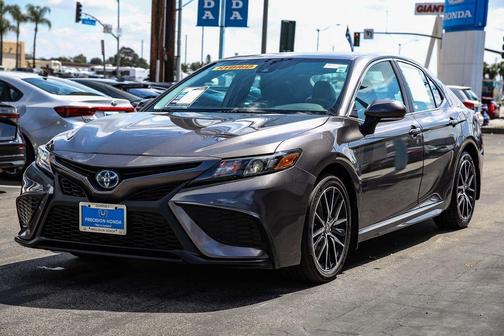 Gray 2024 Toyota Camry Hybrid SE