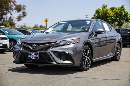 2022 Toyota Camry SE