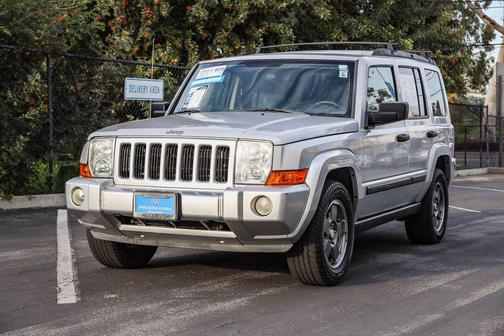2006 Jeep Commander Base