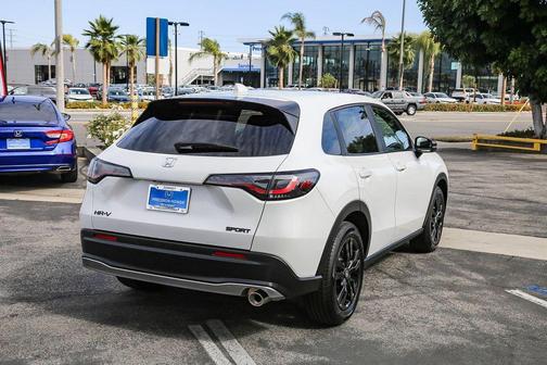 Platinum White Pearl 2026 Honda HR-V 2WD Sport