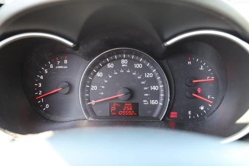 Silver 2015 Kia Sorento LX