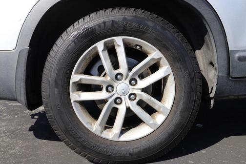 Silver 2015 Kia Sorento LX