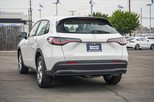 2025 Honda HR-V LX