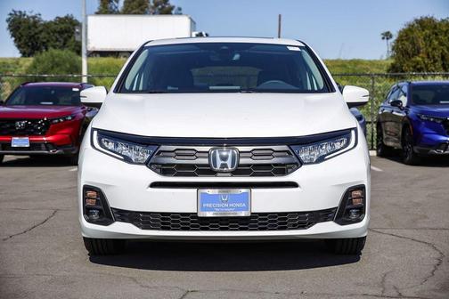 Platinum White Pearl 2026 Honda Odyssey EX-L