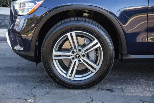 Blue 2022 Mercedes-Benz GLC 300 Base