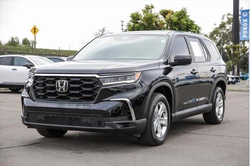 2023 Honda Pilot AWD LX