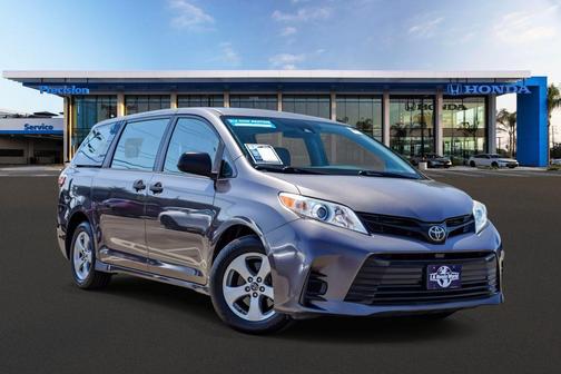 2018 Toyota Sienna SE