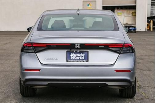 2025 Honda Accord LX 1.5T