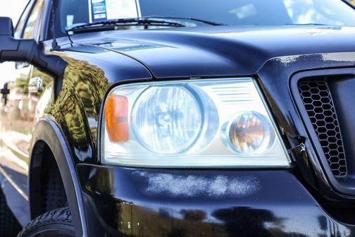 2005 Ford F-150 XLT SuperCrew