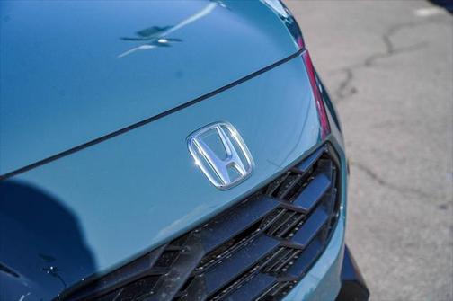 2025 Honda HR-V 2WD Sport