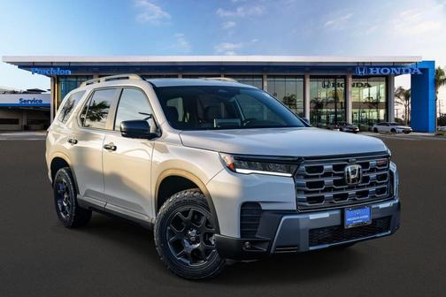 Platinum White Pearl 2026 Honda Pilot TrailSport
