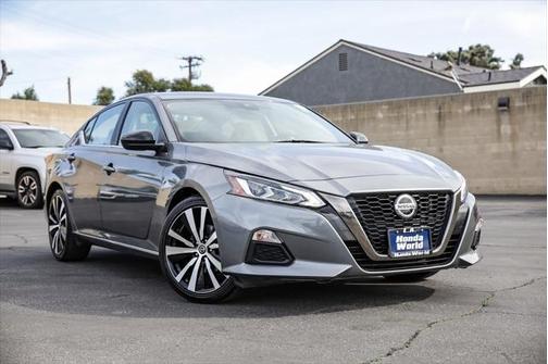 2022 Nissan Altima SR FWD