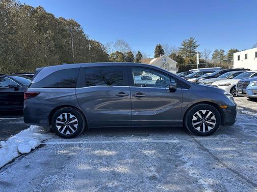 2025 Honda Odyssey 