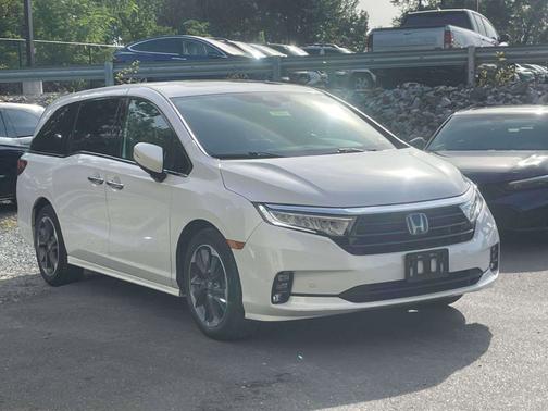 2023 Honda Odyssey 