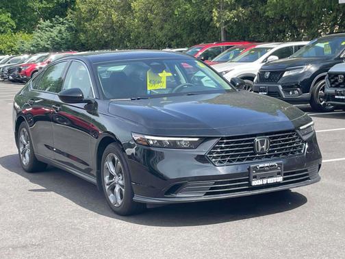Crystal Black Pearl 2024 Honda Accord
