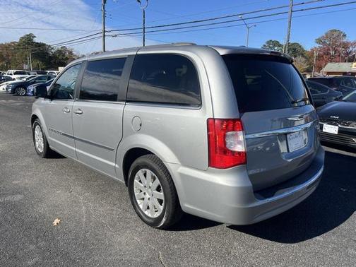 2014 Chrysler Town & Country Touring