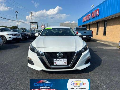 2022 Nissan Altima S FWD