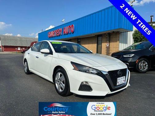 2022 Nissan Altima S FWD