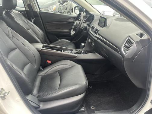 2018 Mazda Mazda3 Grand Touring