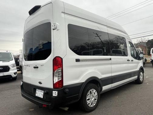 2024 Ford Transit-350 XLT