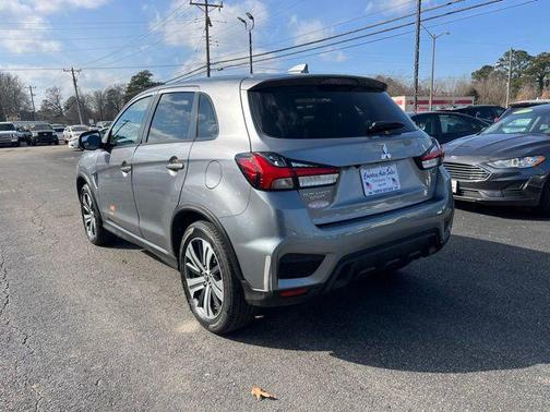 2022 Mitsubishi Outlander Sport SE