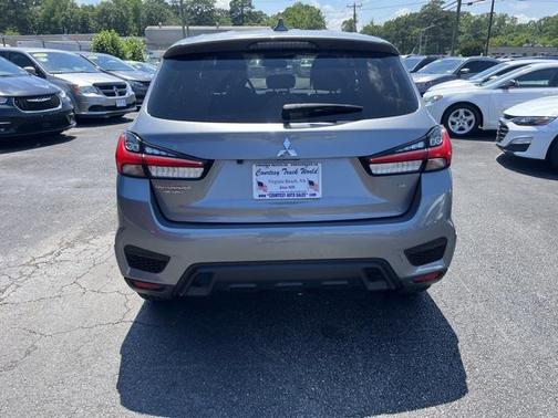 2022 Mitsubishi Outlander Sport SE