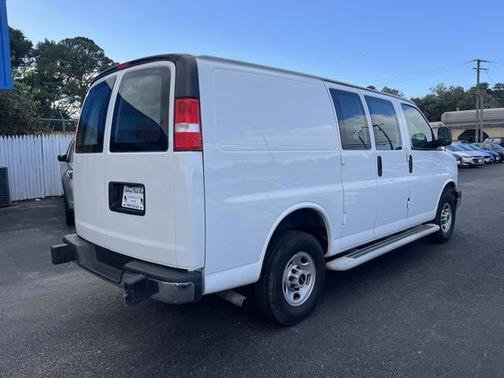 2022 GMC Savana 2500 Work Van