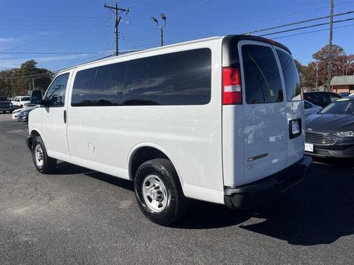 2020 Chevrolet Express 2500 LS