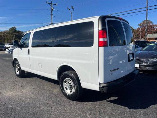 2020 Chevrolet Express 2500 LS