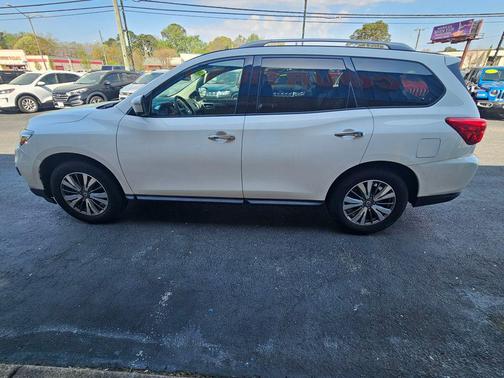 Glacier White 2020 Nissan Pathfinder SL 2WD