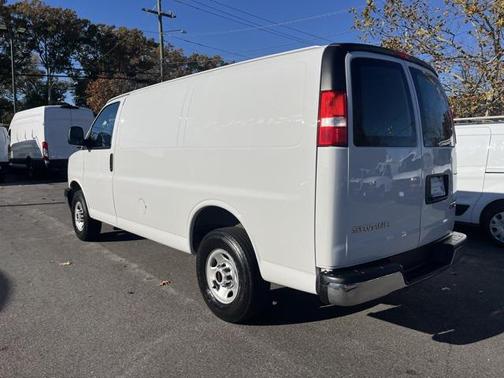 2024 GMC Savana 2500 Work Van