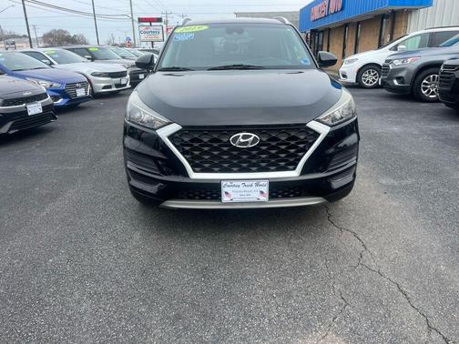 2019 Hyundai TUCSON SE