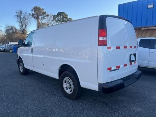 2021 Chevrolet Express 2500 RWD 2500 Regular Wheelbase WT