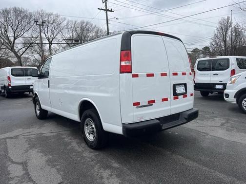 2021 Chevrolet Express 2500 RWD 2500 Regular Wheelbase WT