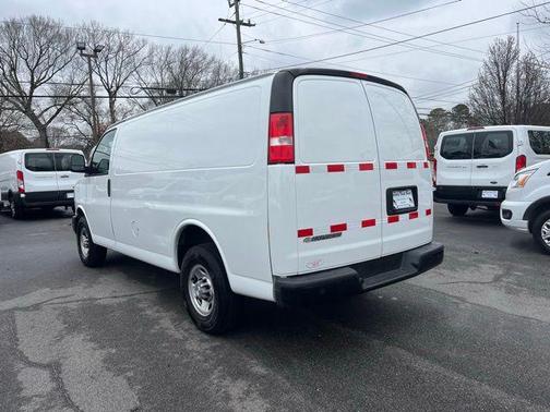 2021 Chevrolet Express 2500 RWD 2500 Regular Wheelbase WT