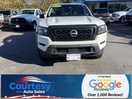 2022 Nissan Frontier S