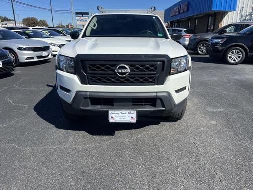 2022 Nissan Frontier S