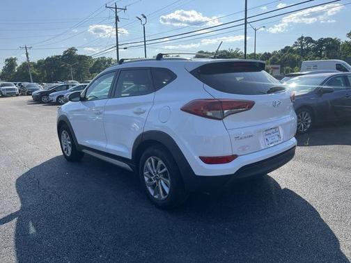 2017 Hyundai TUCSON SE