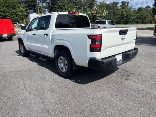 2022 Nissan Frontier S
