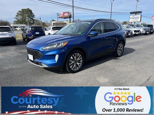 2022 Ford Escape Titanium