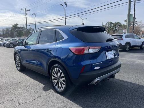 2022 Ford Escape Titanium