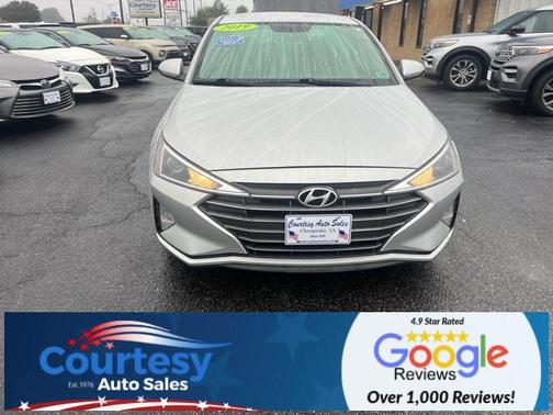 2019 Hyundai ELANTRA SE