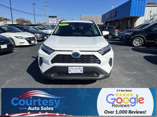 2024 Toyota RAV4 Hybrid LE