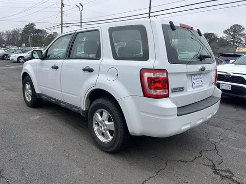 2009 Ford Escape XLS