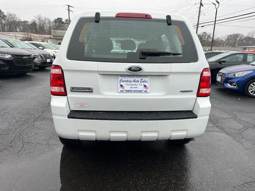 2009 Ford Escape XLS